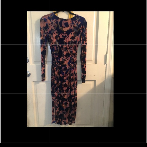 Zara dress - Picture 3 of 3